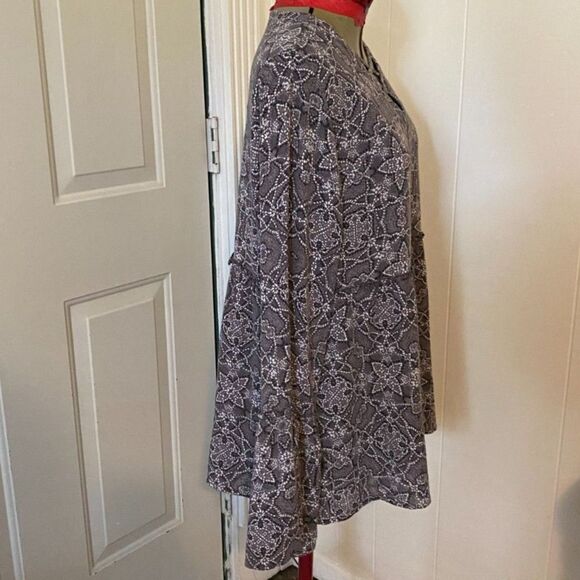 Lee Boho Long Bell Sleeve Pullover Top Size L - Picture 3 of 9